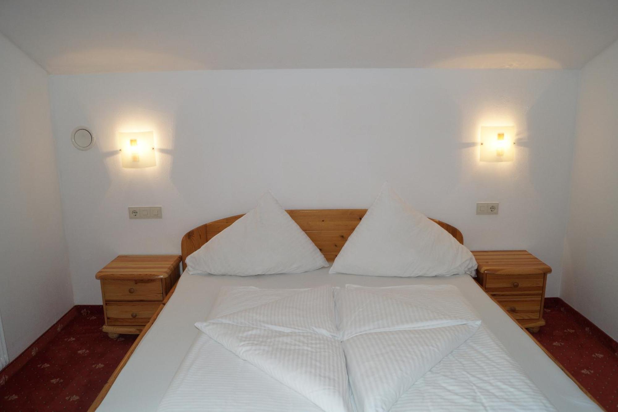 Adler Hotel-Pension Fulpmes Rom bilde